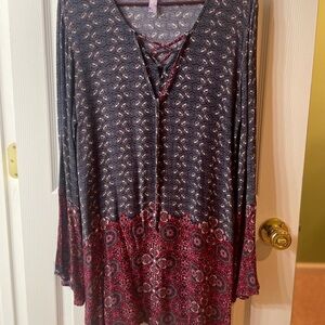 Women's Black and Red Paisley Top